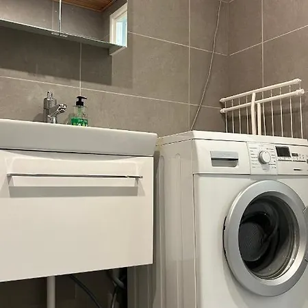 Entire Near Helsinki Airport In Kivistoe *