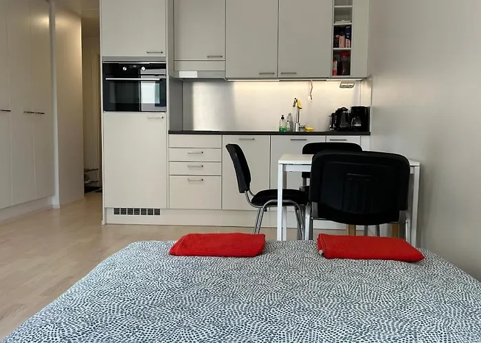 Entire Near Helsinki Airport In Kivistoe Апартаменты